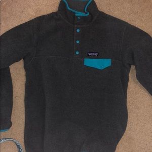 GRAY/ BLUE PATAGONIA SWEATER